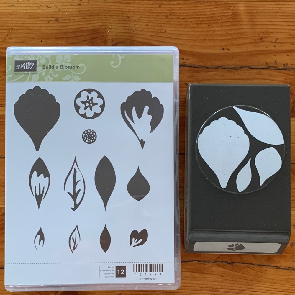 Stampin' Up! Build a Blossom Punch Set - Black and White